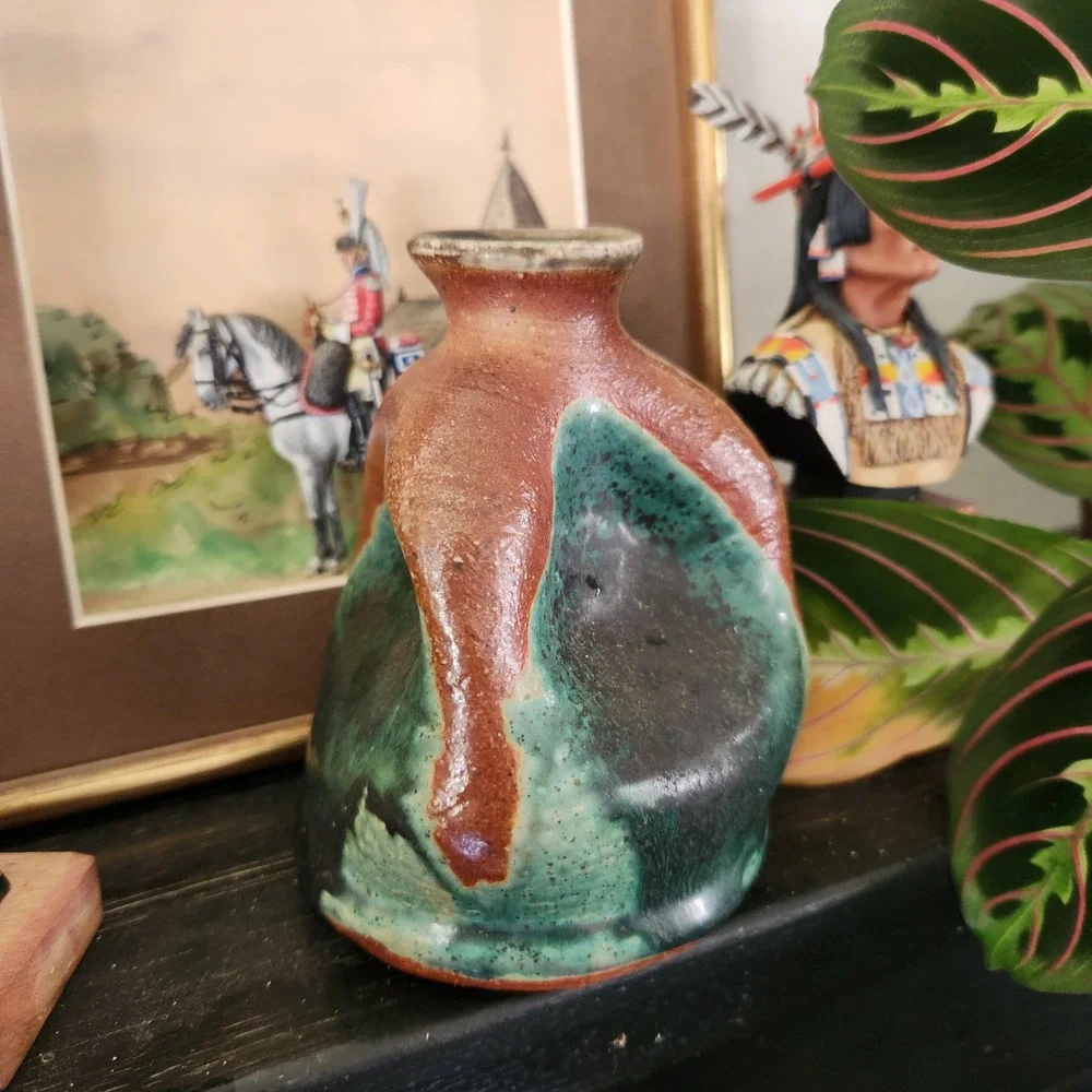 Funky Green & Brown‎ asymmetrical pottery floral stem decorative vase